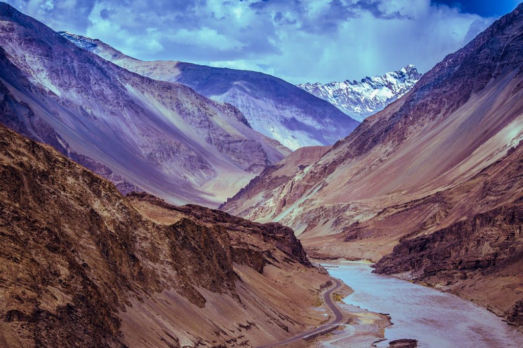mountains 2691172 1280